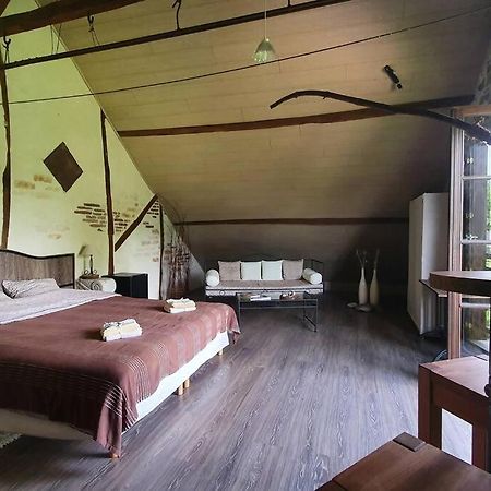 Unique Room With Great View In A Former Old Barn Troche Luaran gambar