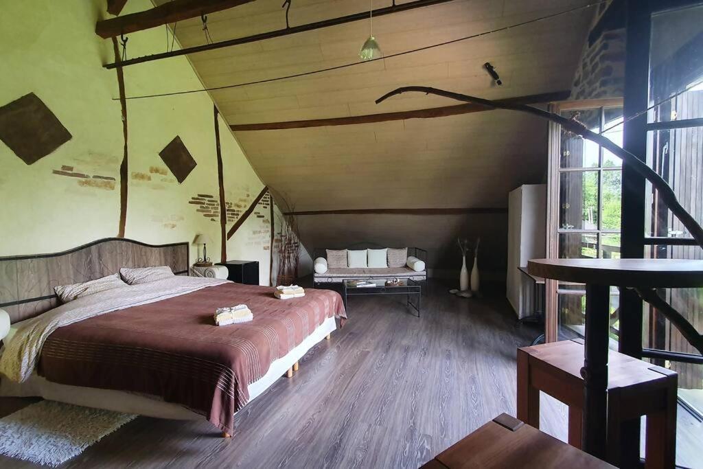 Unique Room With Great View In A Former Old Barn Troche Luaran gambar